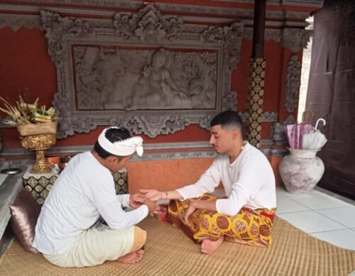 Combination of Palm Reading and Trauma Therapy in Your Spiritual Journey photo review
