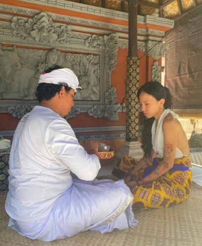 Purification, Palm Reading, Trauma Healing, Open Chakra, and Aura photo review